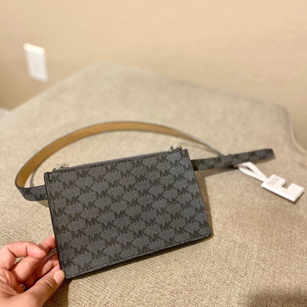 NWT, Michael Kors Fanny Pack Belt
